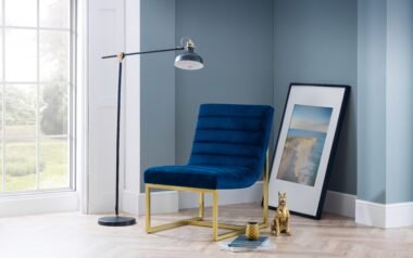 Bella Velvet Chair Blue/Gold
