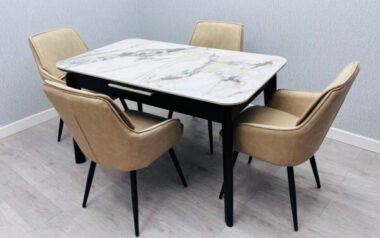 Amazon Extending Dining Table Set