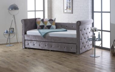 Zoe Day Bed
