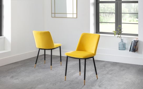 deluanay-mustard-chair-roomset